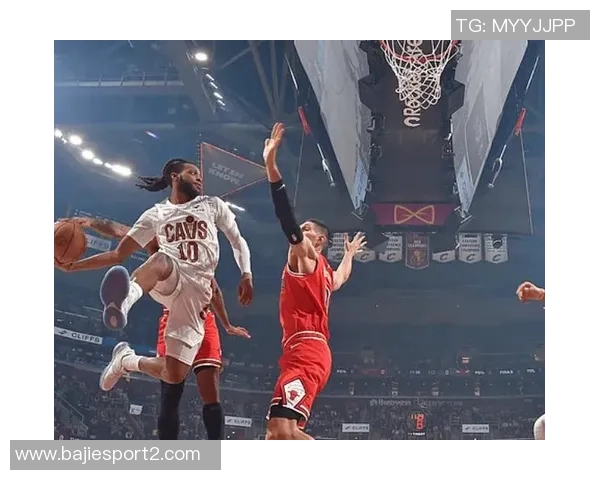 加兰半场表现出色8投4中贡献12分1板6助3断助队争胜 加兰半场表现出色8投4中贡献12分1板6助3断助队争胜