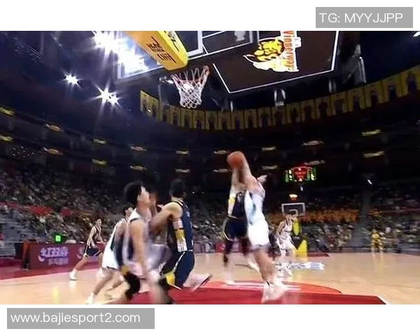 奎因全能表现助力球队费尔斯贡献稳定数据双方携手展现出色竞技状态