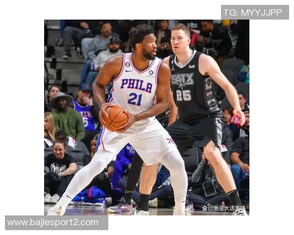 巴格利替补出战9分钟勇斗恩比德贡献6分3篮板3助攻1抢断表现亮眼