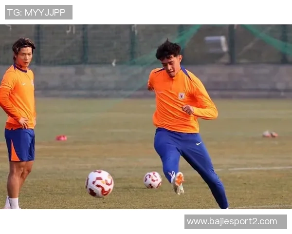 韩鹏谈球队现状:小将需通过训练争取上场机会泽卡高准翼暂无法参赛 韩鹏谈球队现状:小将需通过训练争取上场机会泽卡高准翼暂无法参赛