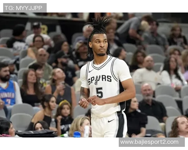 米奇约翰逊确认卡斯尔今日缺阵文班赛前将决定是否出战 米奇约翰逊确认卡斯尔今日缺阵文班赛前将决定是否出战